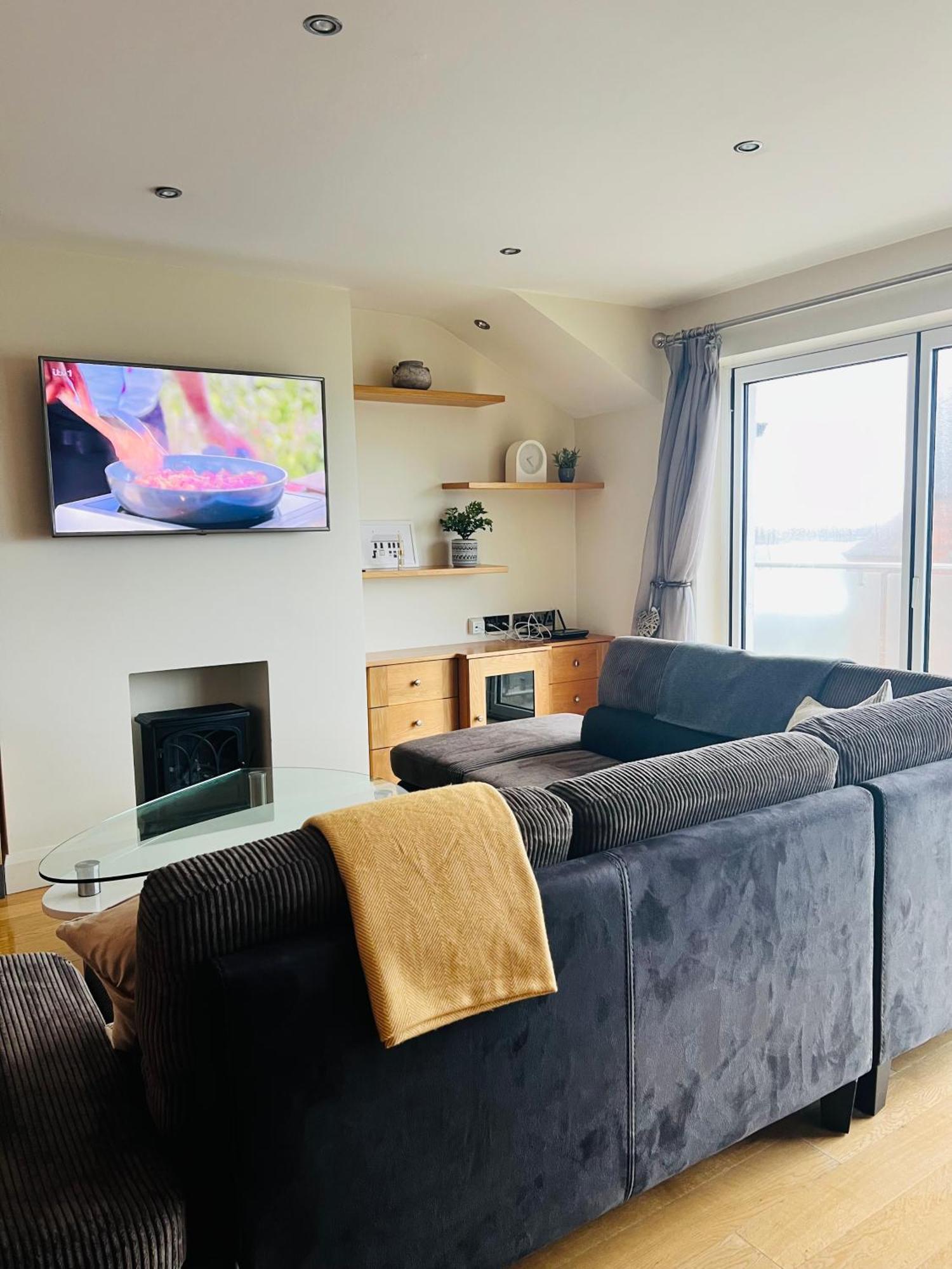 Penthouse Apartment - Town Centre, Sea Views, Secure Parking 波特拉什 外观 照片