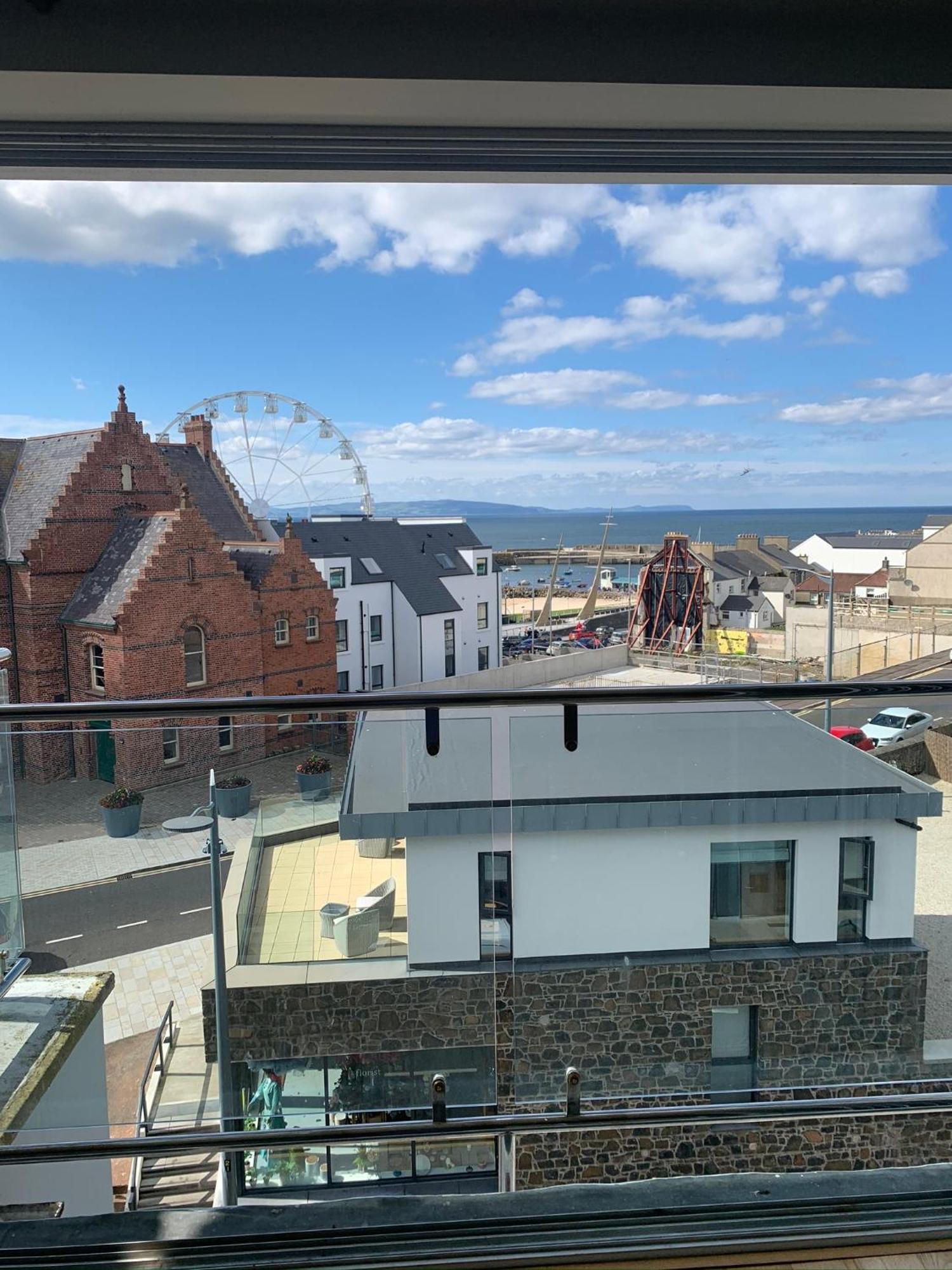 Penthouse Apartment - Town Centre, Sea Views, Secure Parking 波特拉什 外观 照片