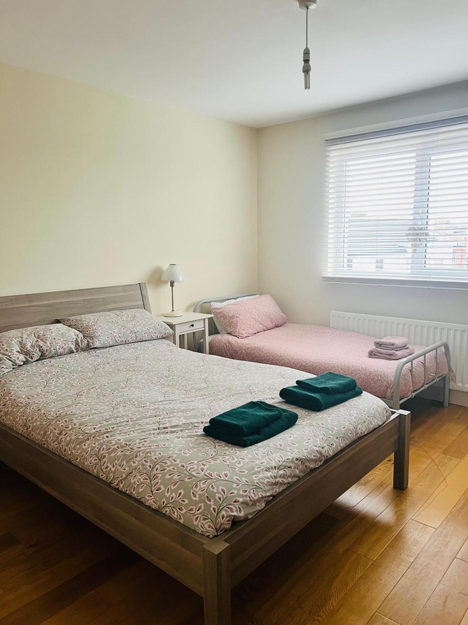 Penthouse Apartment - Town Centre, Sea Views, Secure Parking 波特拉什 外观 照片